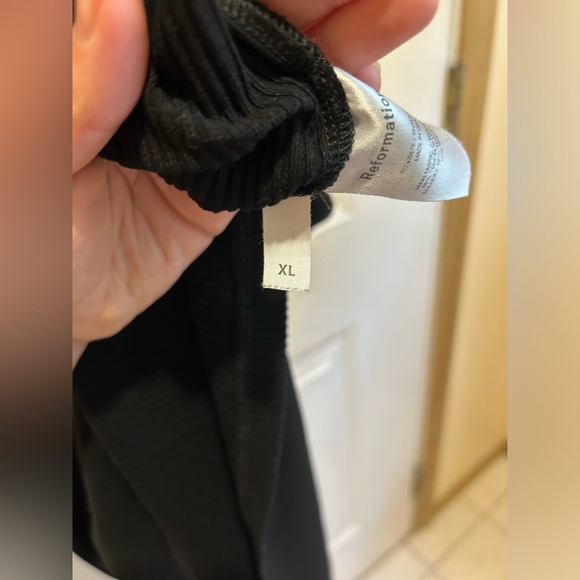 Reformation Size XL Black Tencel Ribbed Knit Sleeveless Mini Tank Dress - Picture 5 of 7